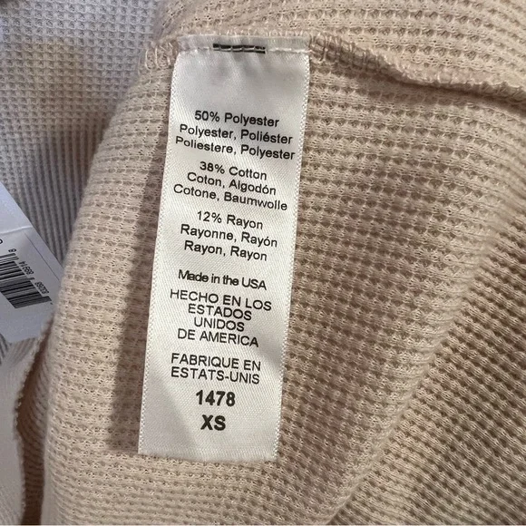 Michael Stars Marcy Thermal Cowl Neck Tunic Top Stucco Size XS NWT Neutral Cozy - Picture 4 of 6